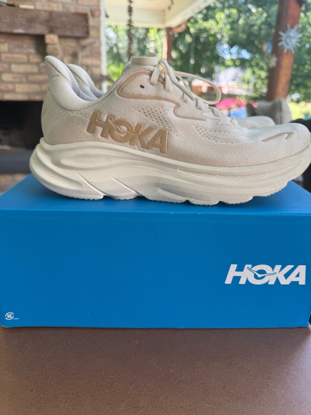 HOKA Clifton 10 Vanilla/Birch